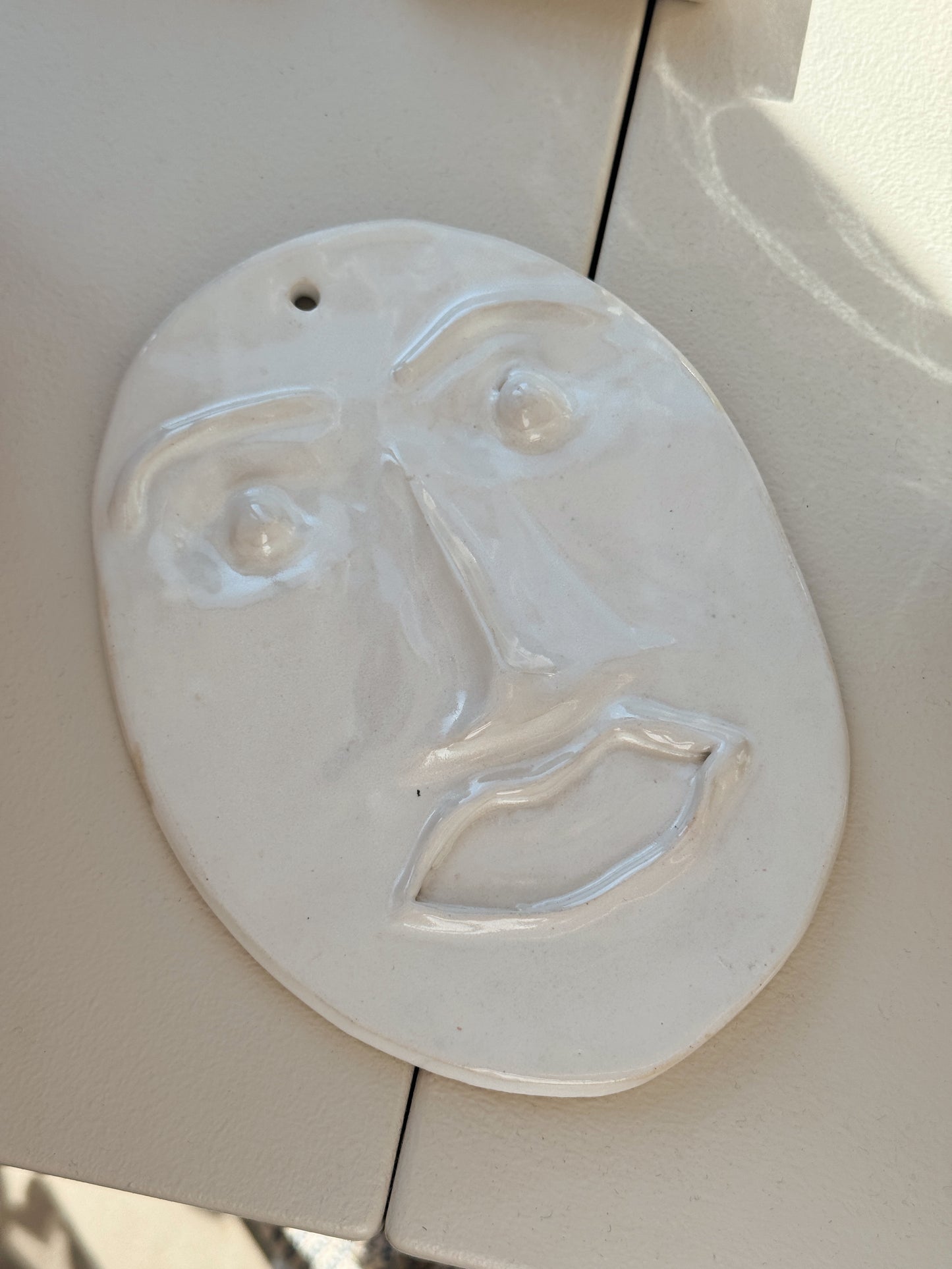 Relief | Vægophæng