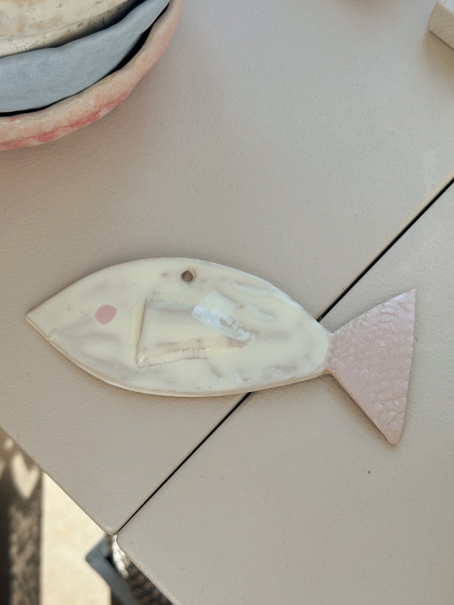Relief | Vægophæng