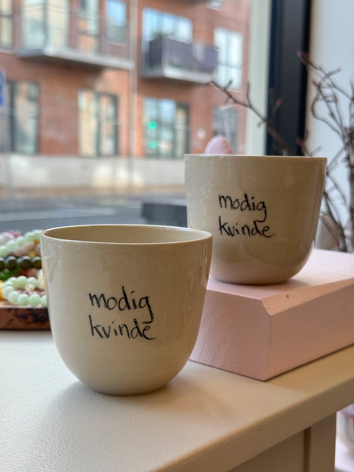 Kop "Modig kvinde"