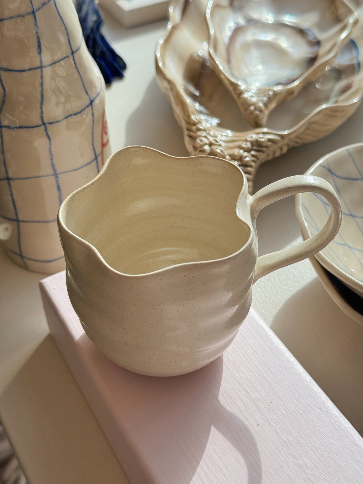 Bølgekop m. hank | Beige