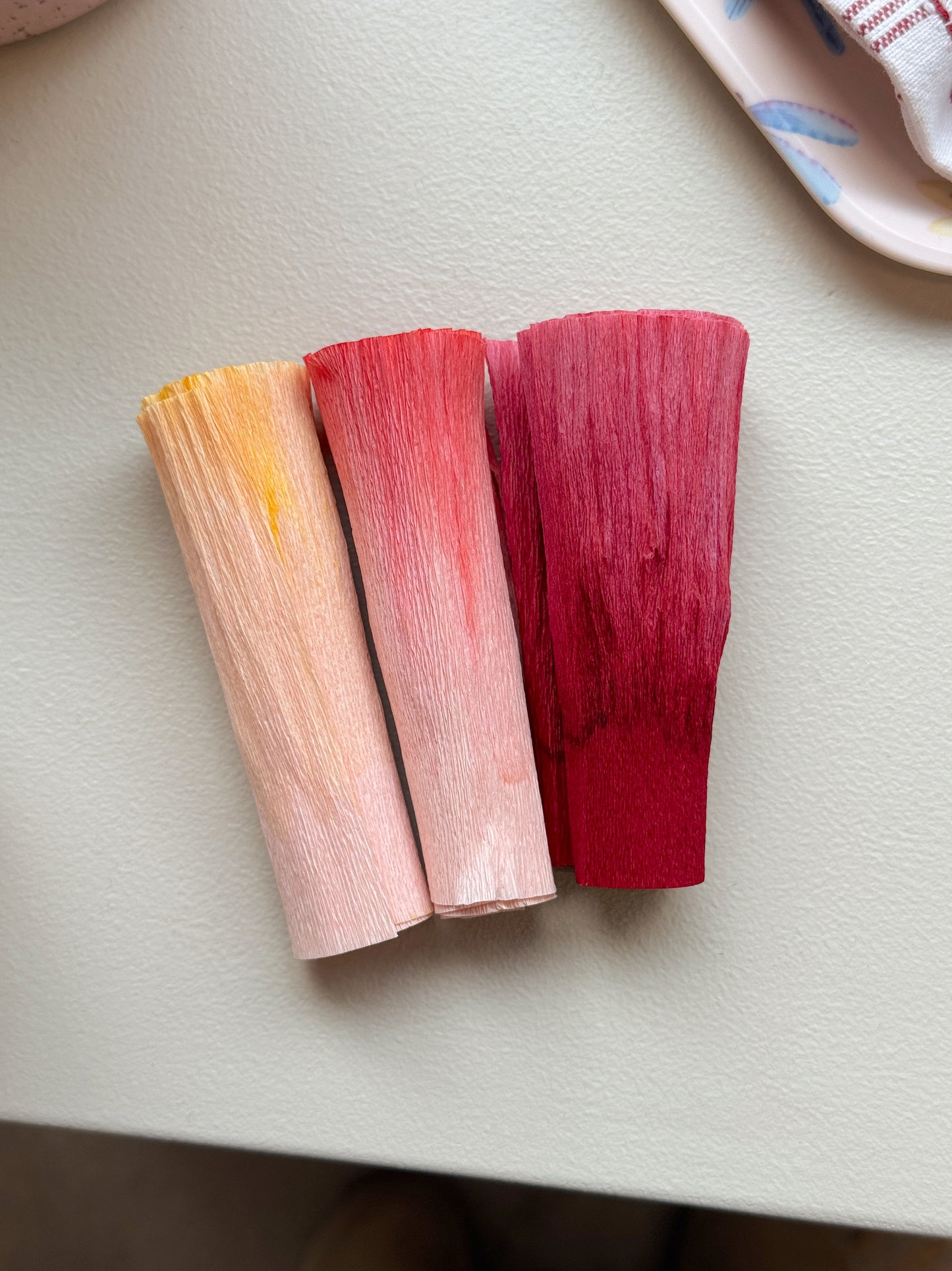 DIY kit, crepe paper flowers (3 pieces)
