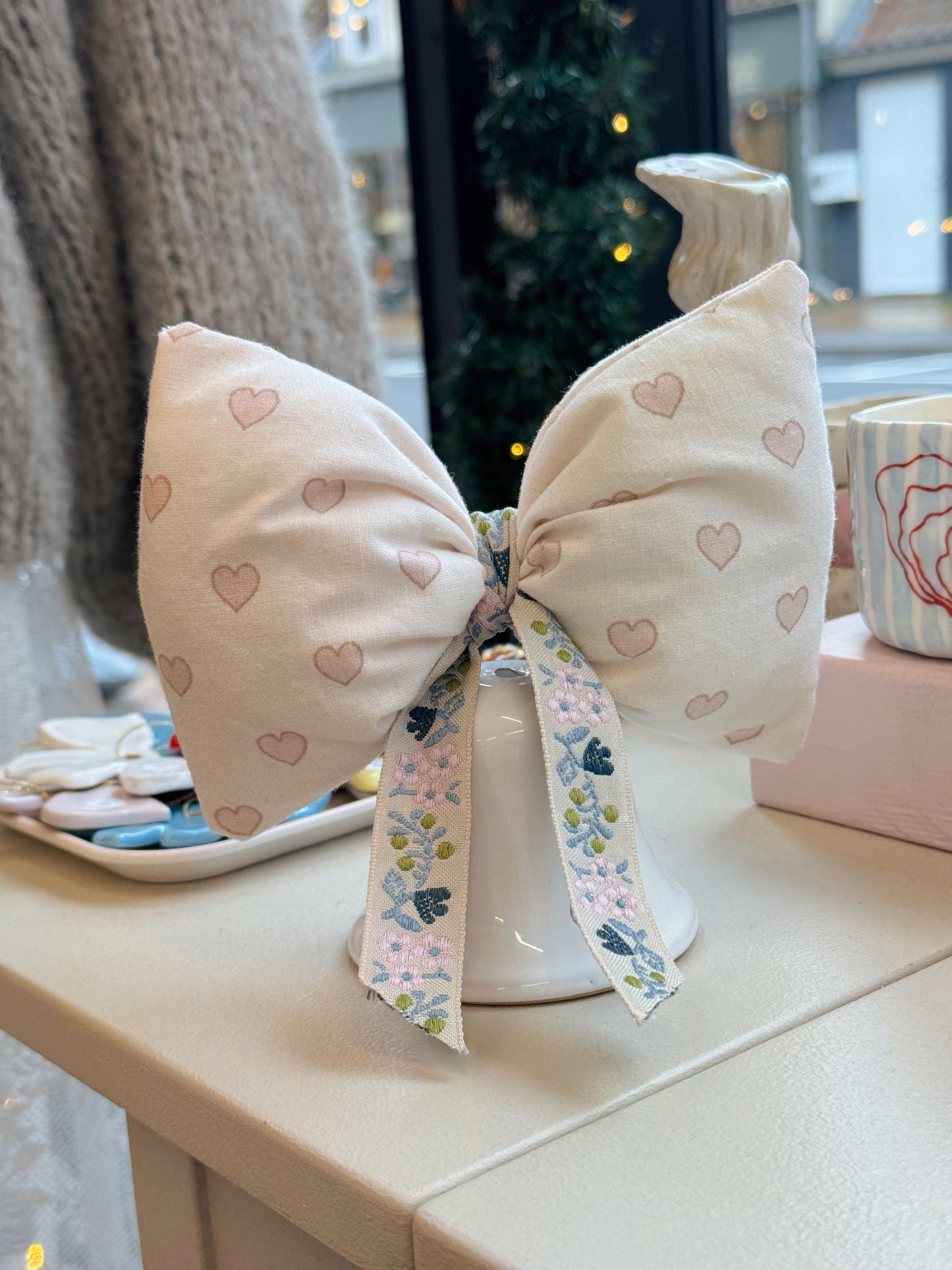 Vintage klokke med sløjfe