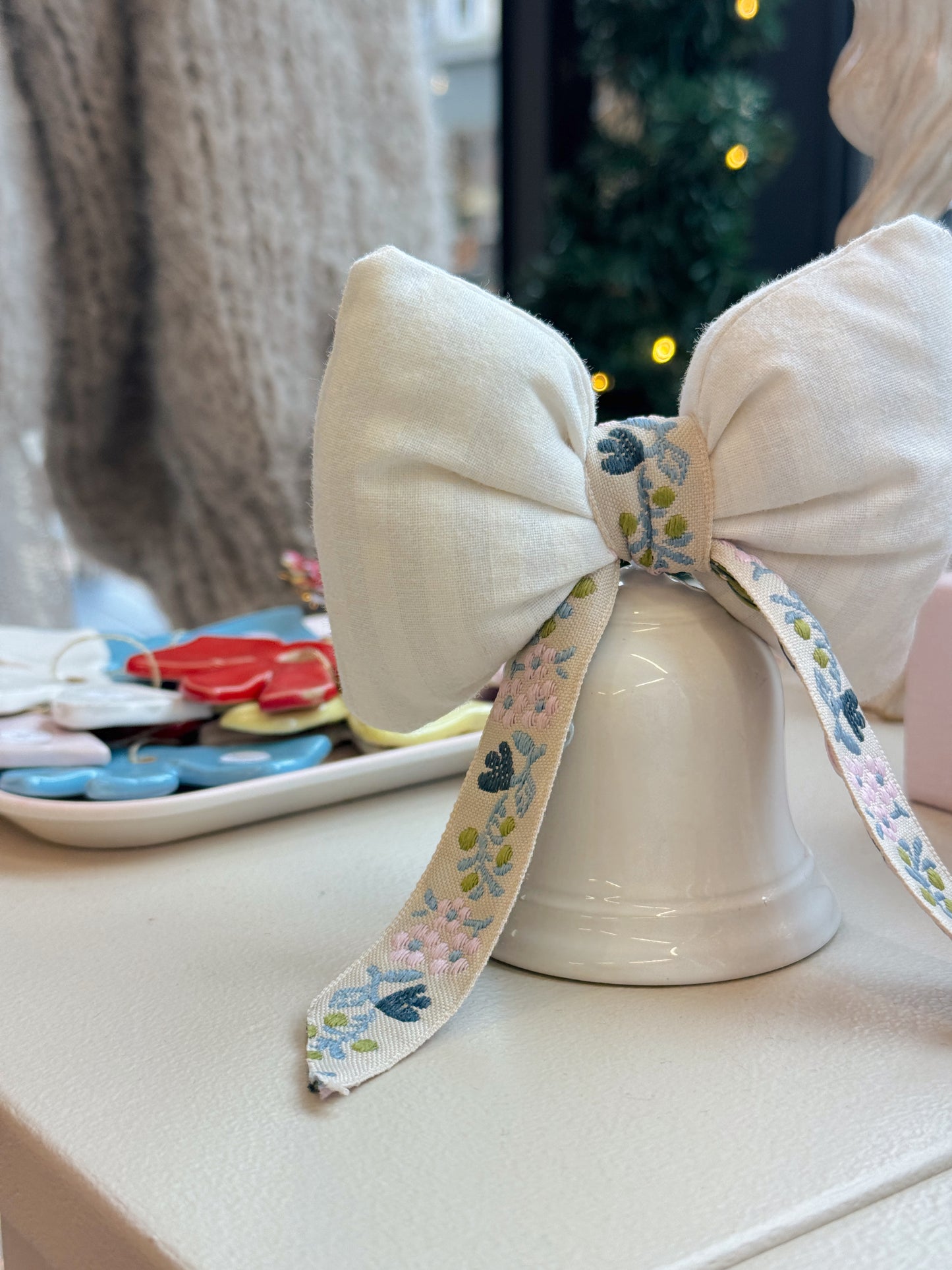 Vintage klokke med sløjfe