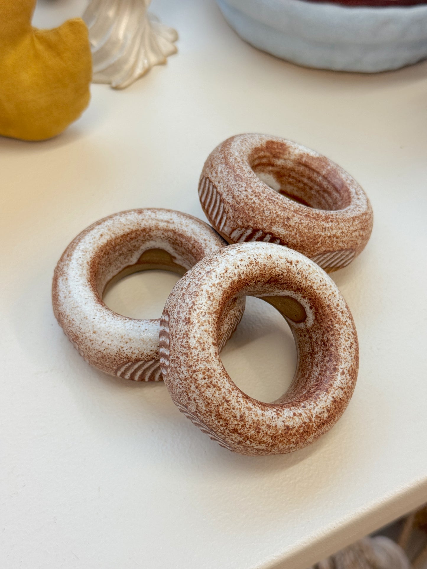 Æggedonuts | Hvid/Brun