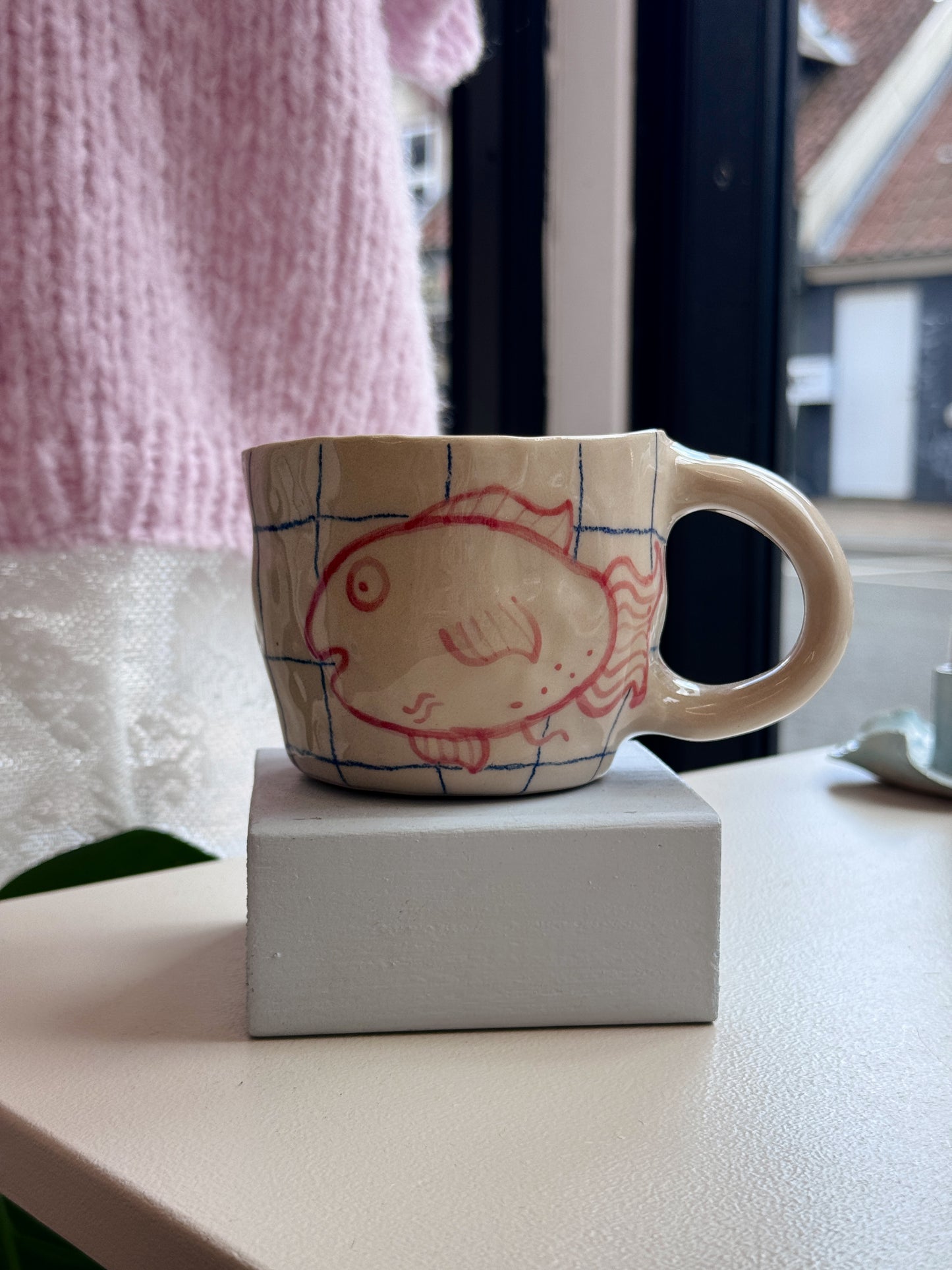 Cup with fish | With handle