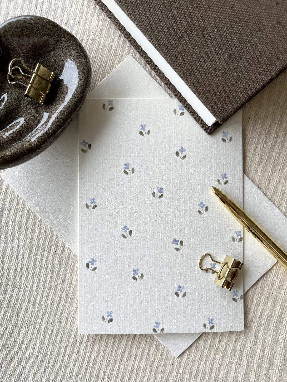 Petit Fleur Bleu Clair | Greeting Card