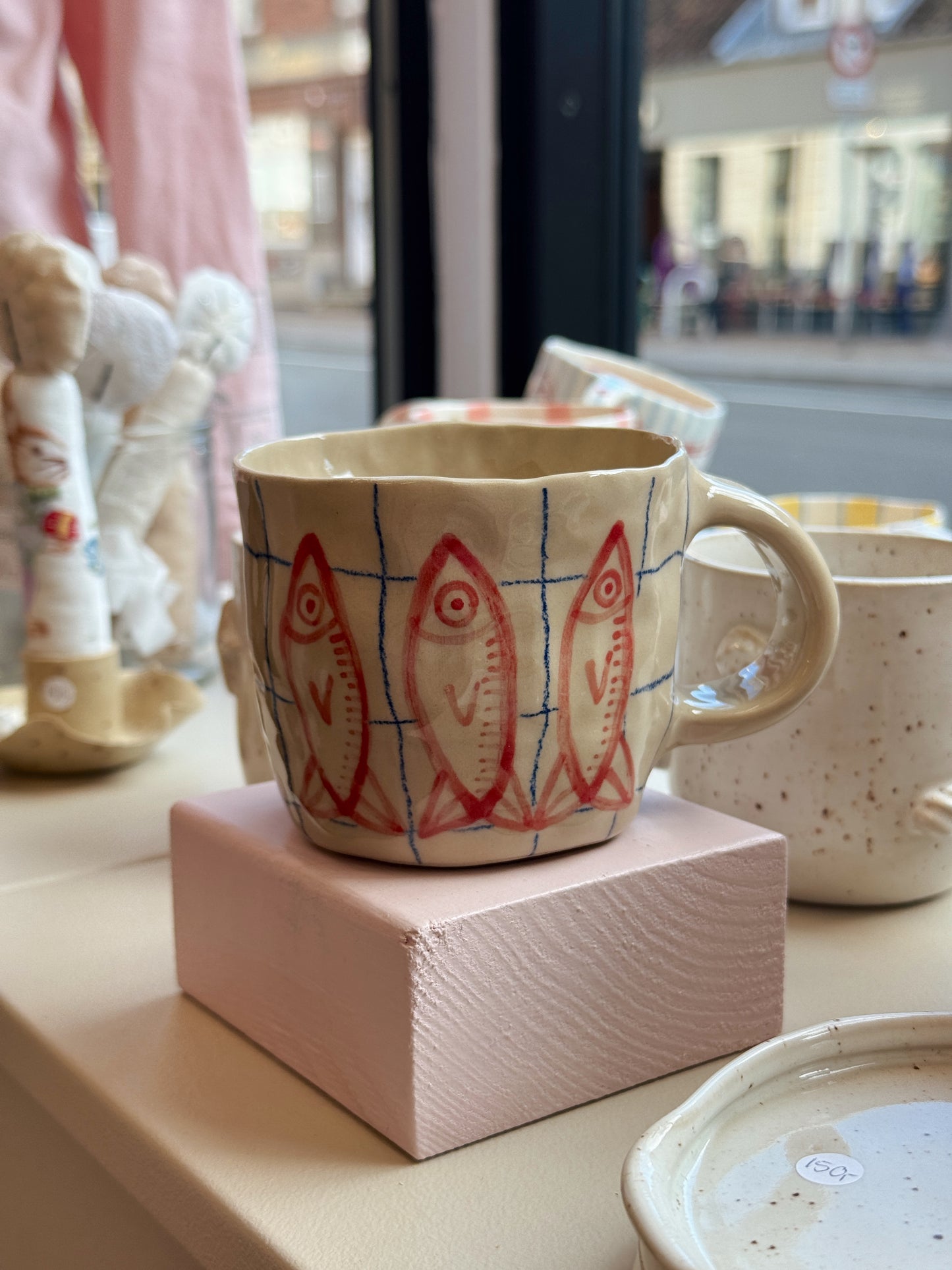 Cup with fish | With handle