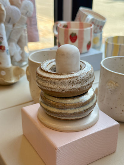 Egg donut holder
