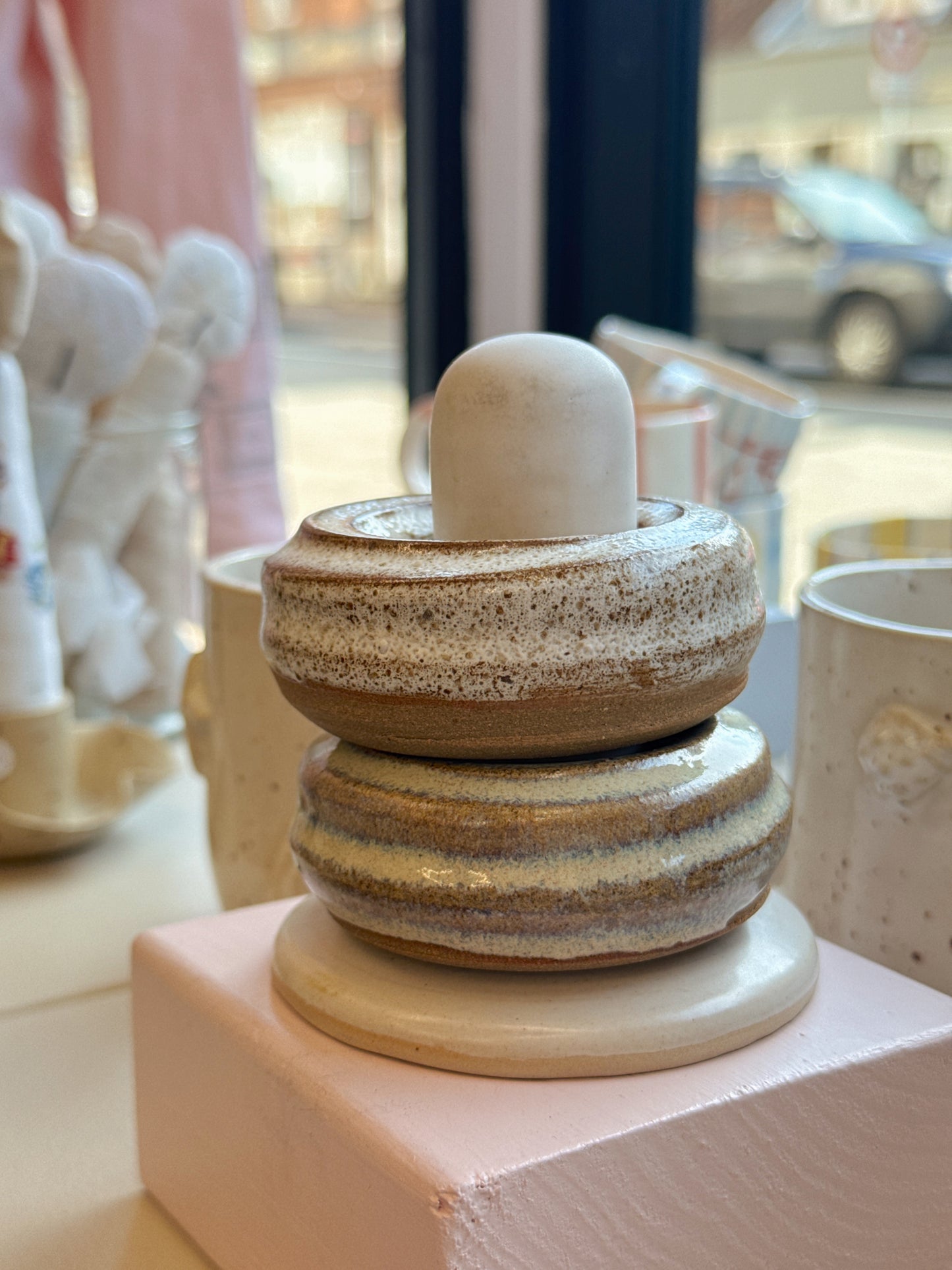 Egg donut holder
