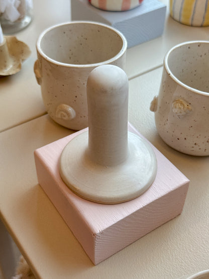 Egg donut holder