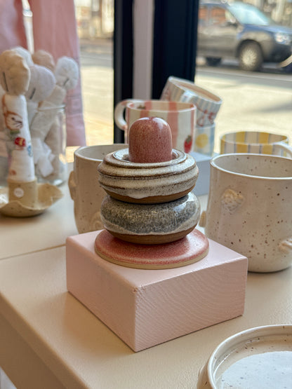 Egg donut holder