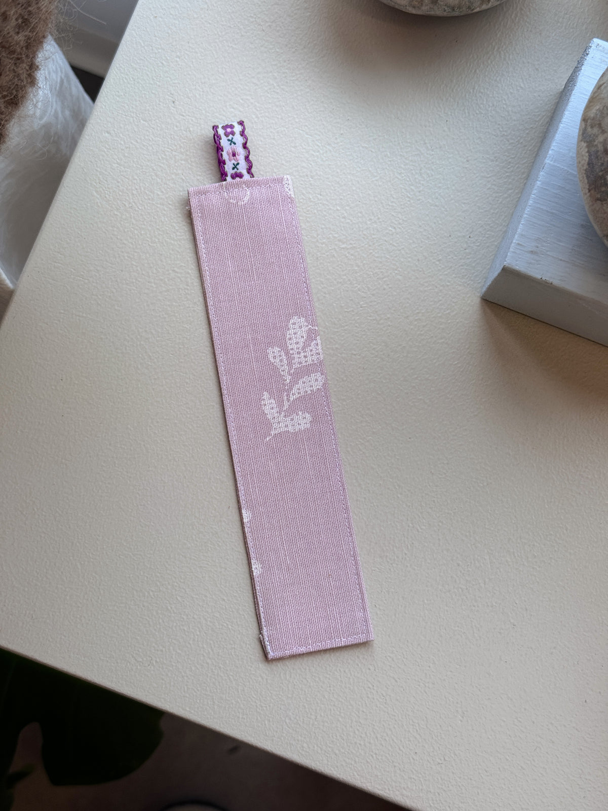 Pacifier clips