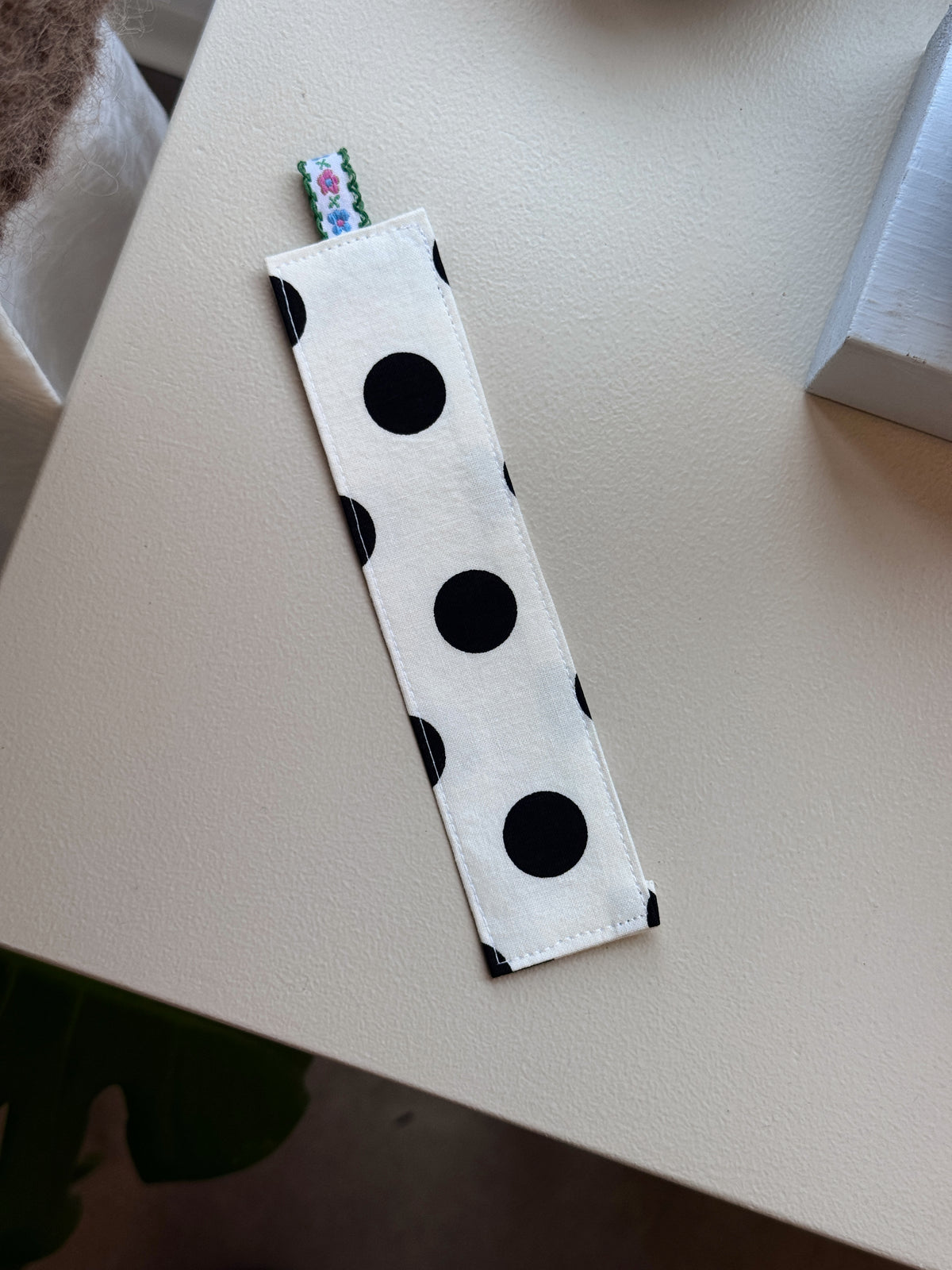 Pacifier clips