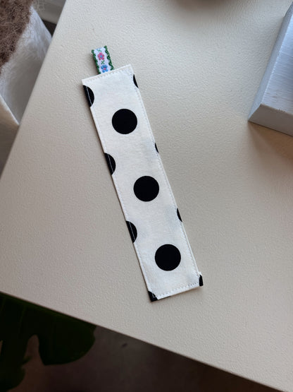 Pacifier clips