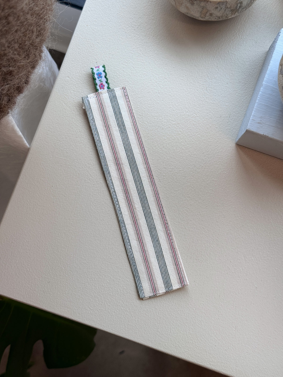 Pacifier clips