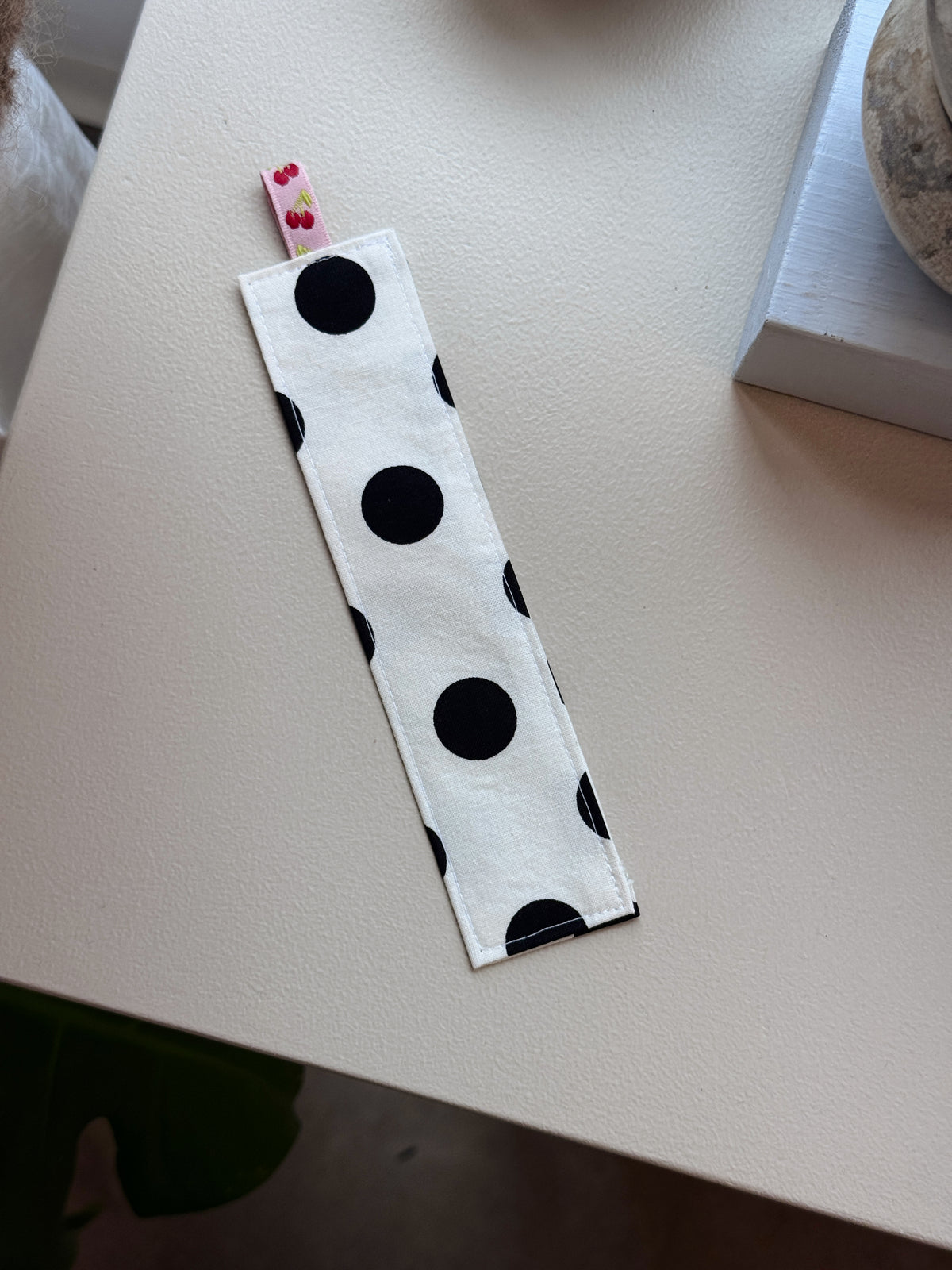 Pacifier clips