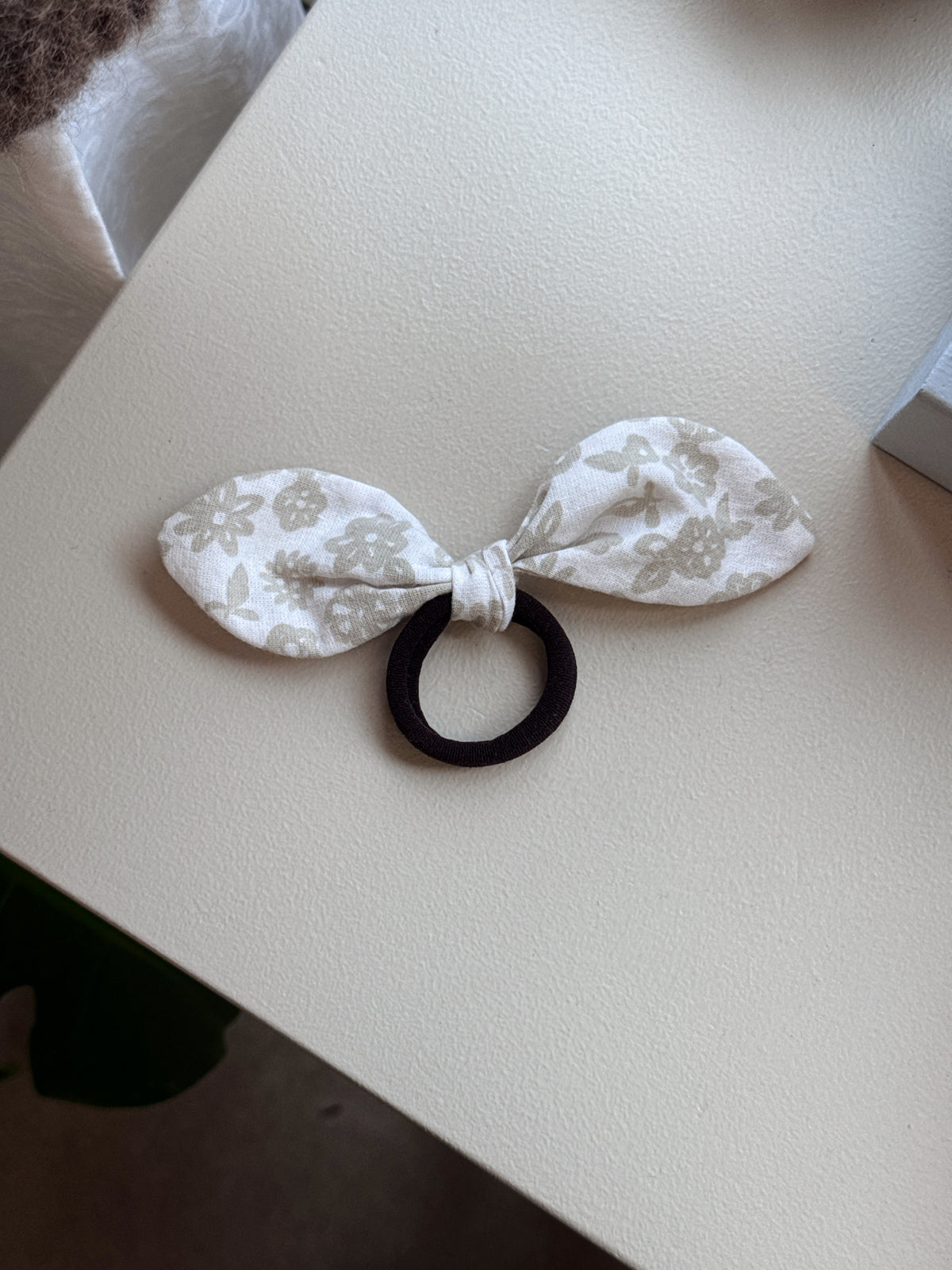 Pacifier clips