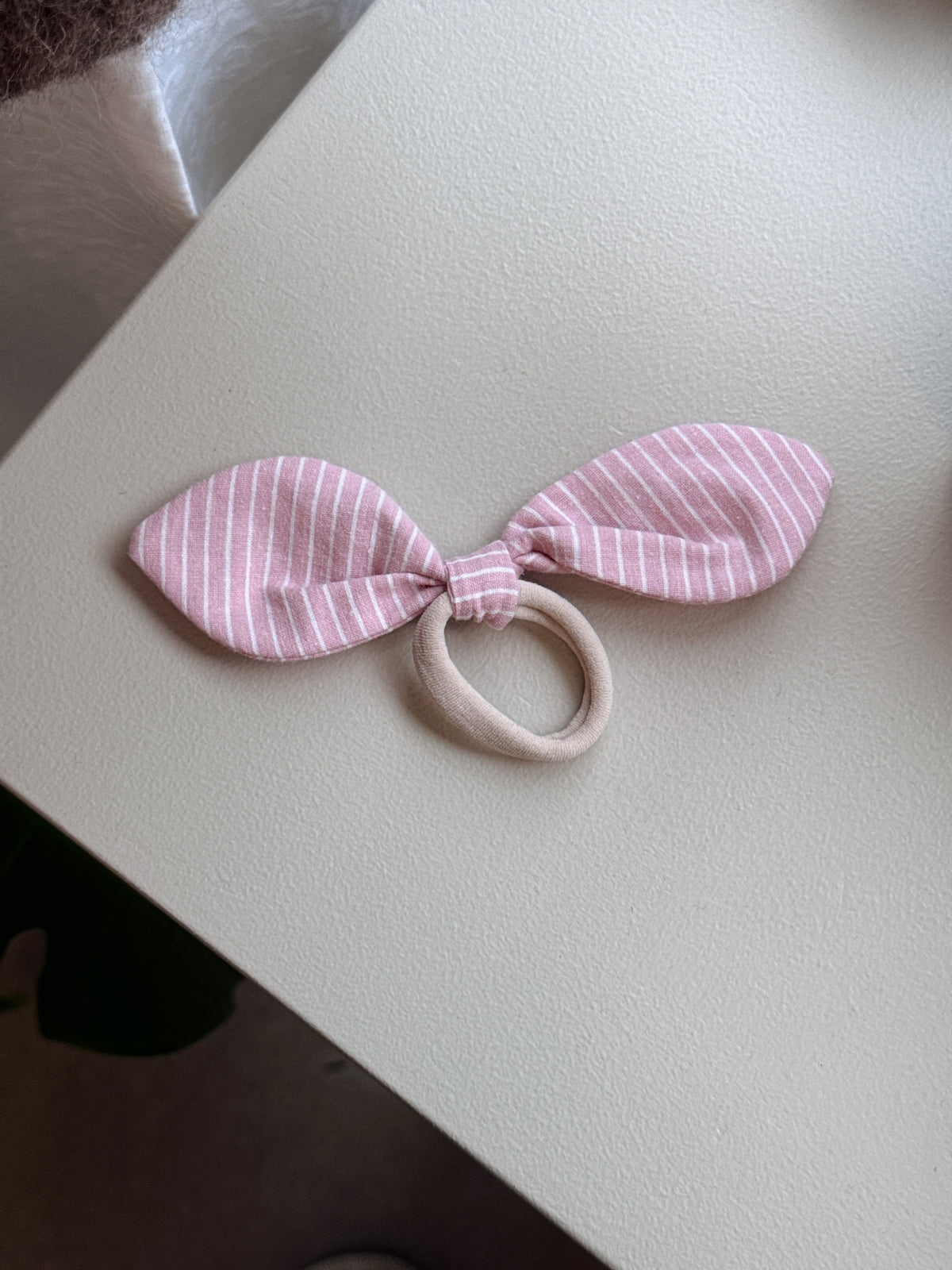 Pacifier clips