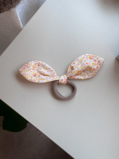 Pacifier clips