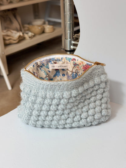 Bubble clutch | Lyseblå