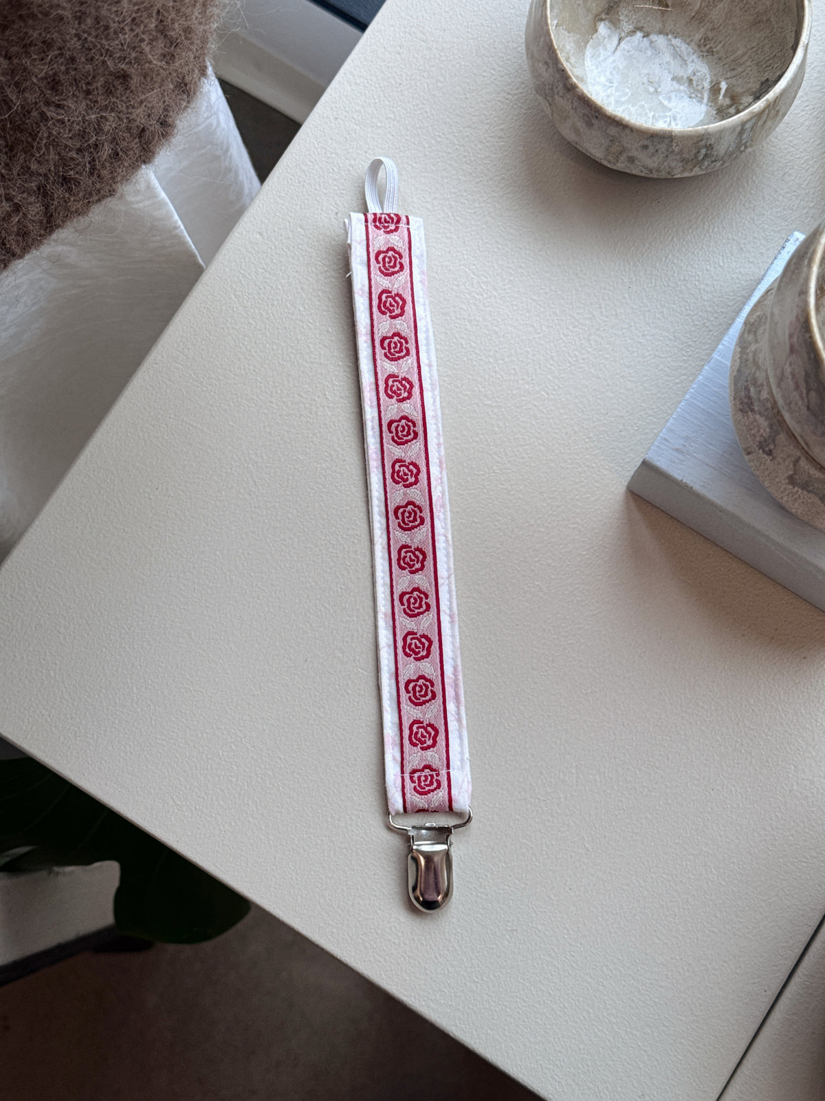 Pacifier clips
