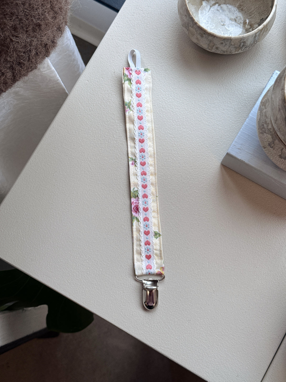 Pacifier clips