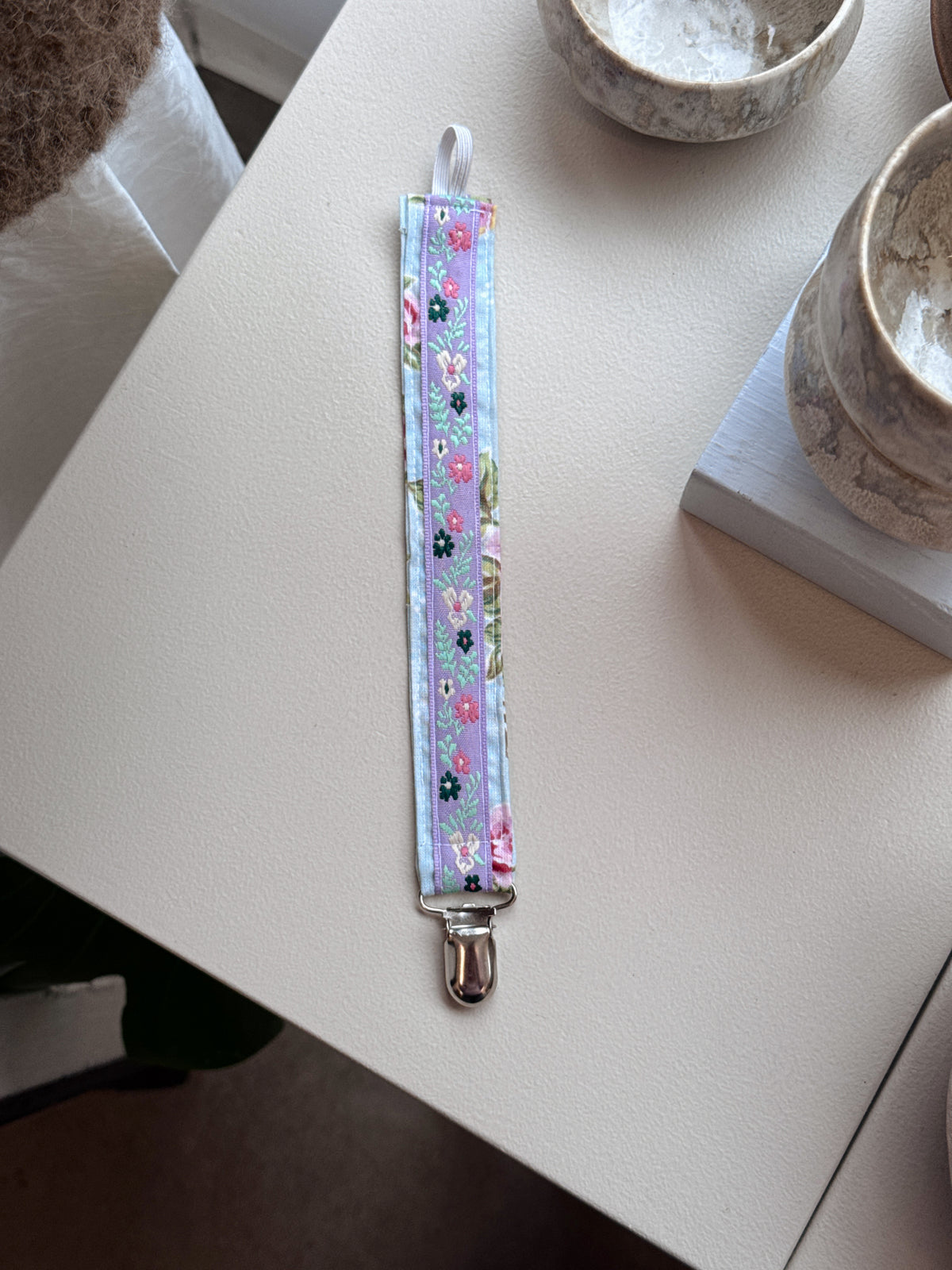 Pacifier clips