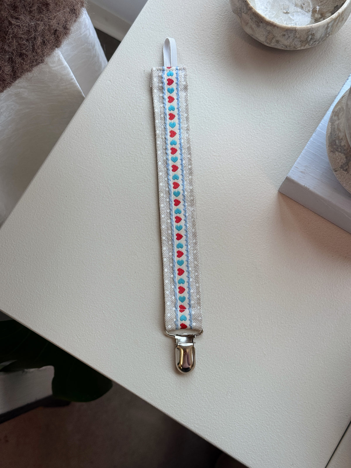 Pacifier clips