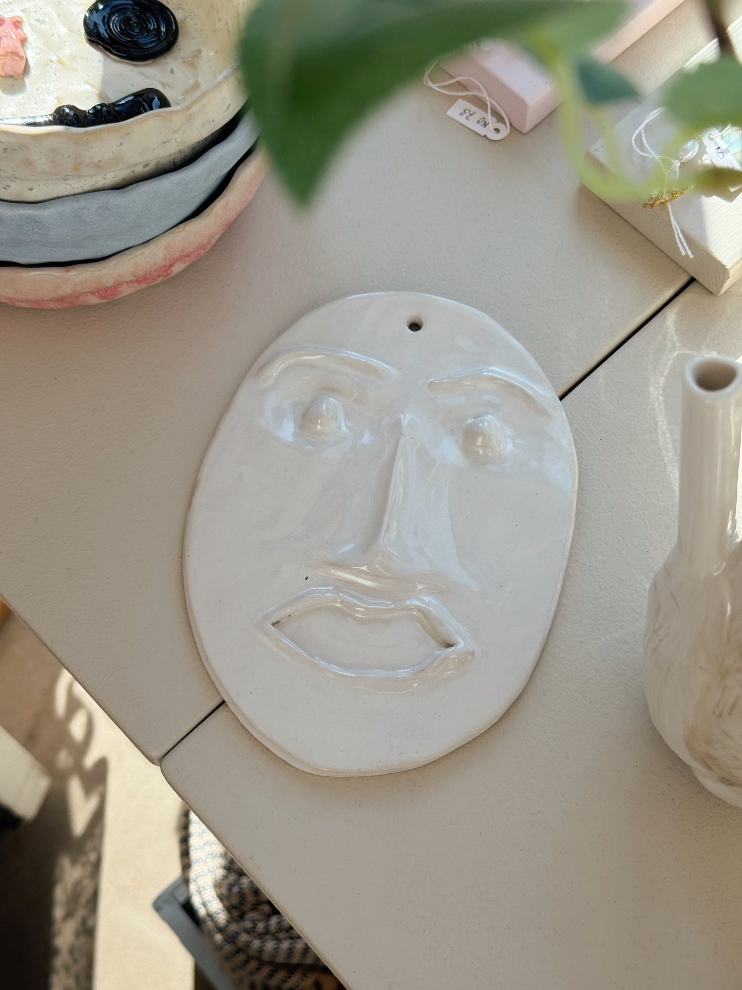 Relief | Vægophæng