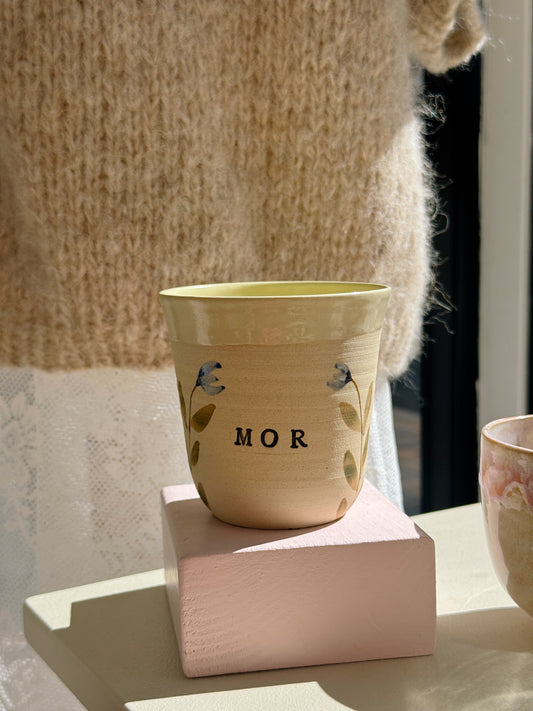 Tall cup | Swallows