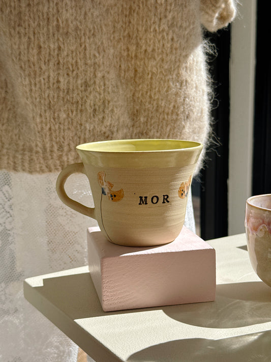 Cup with handle | Mild Flower