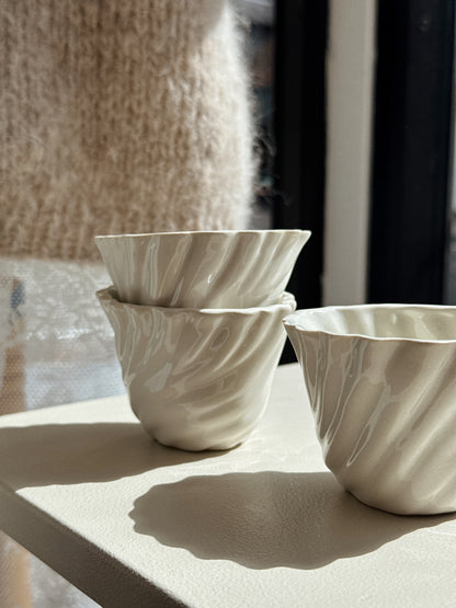 Cup with fish | With handle