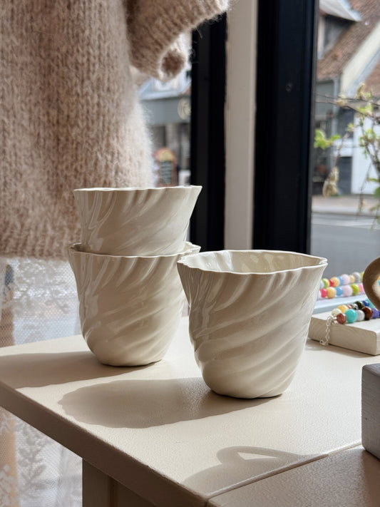 Cup with fish | With handle