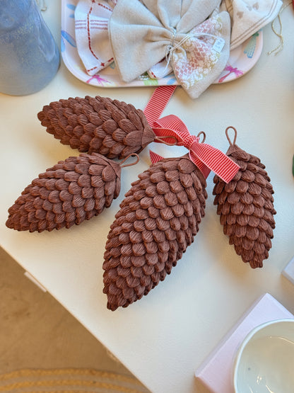 DIY æske, kogler i crepepapir