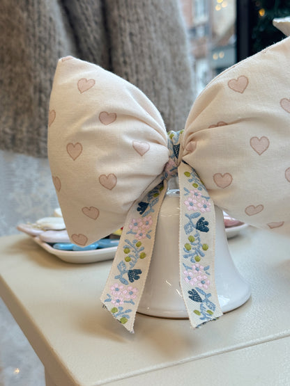 Vintage klokke med sløjfe