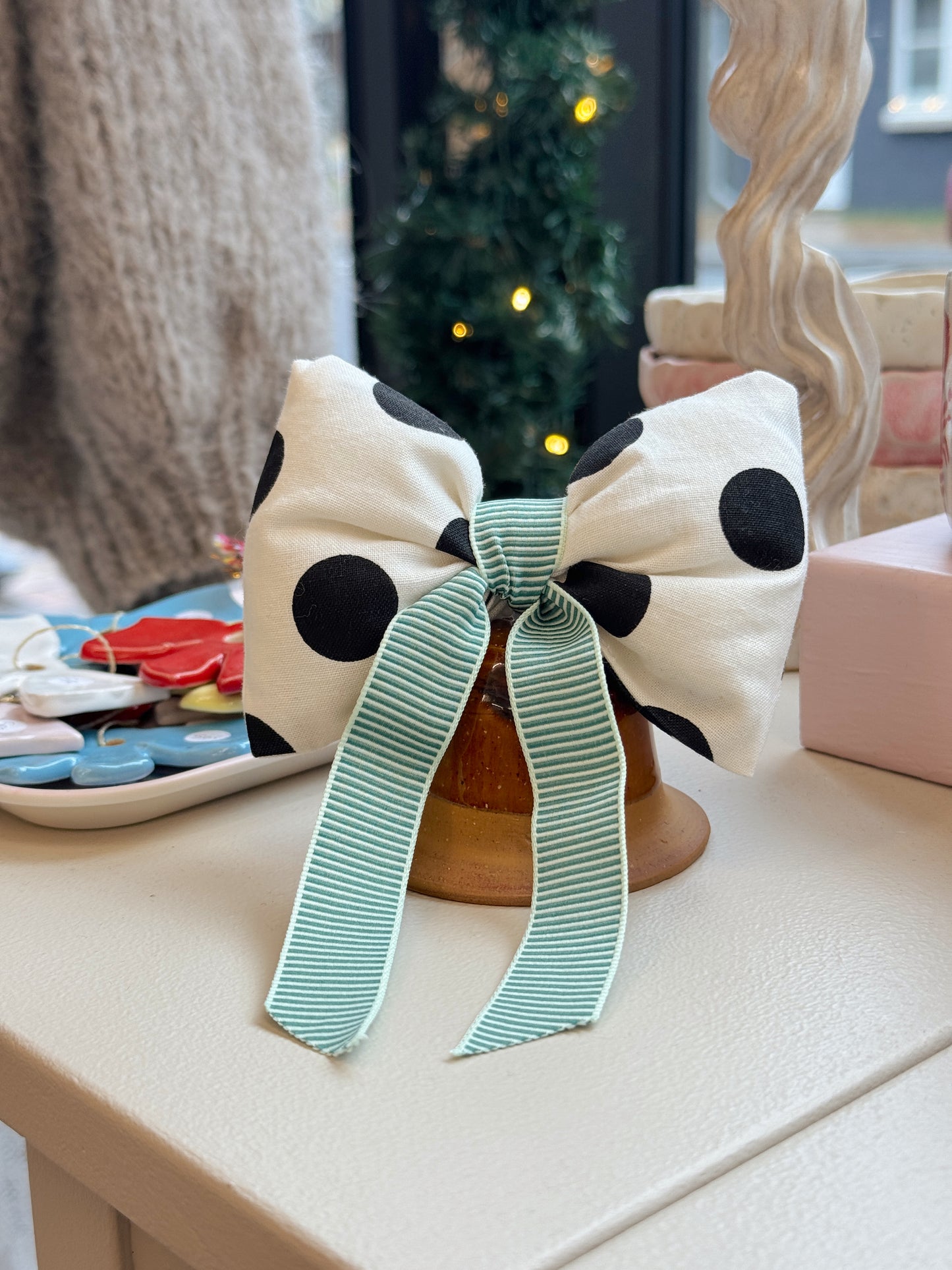 Vintage klokke med sløjfe