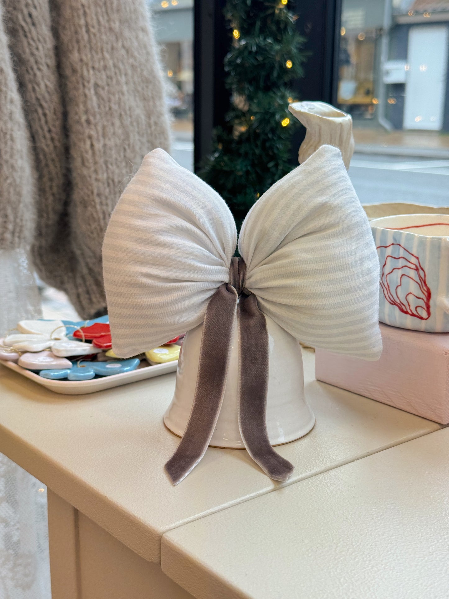 Vintage klokke med sløjfe