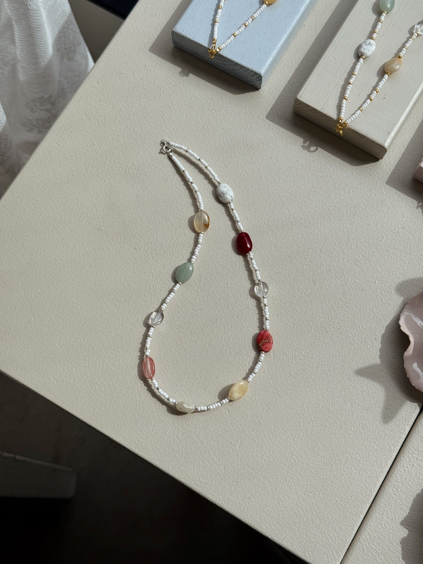 Halskæde White/Stone | No. 4