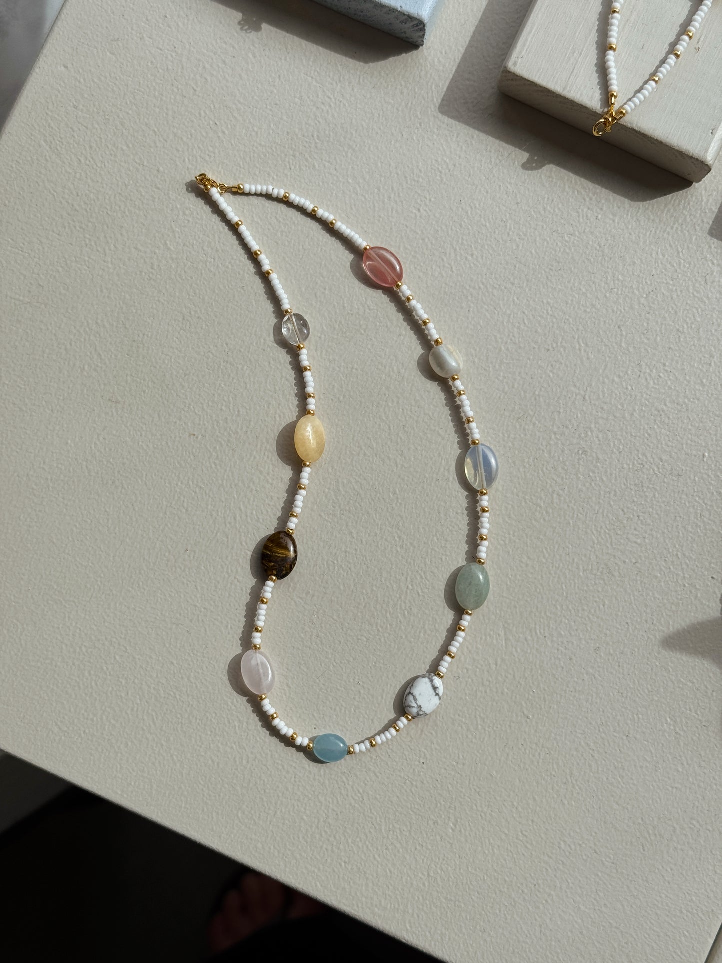 Halskæde White/Stone | No. 6