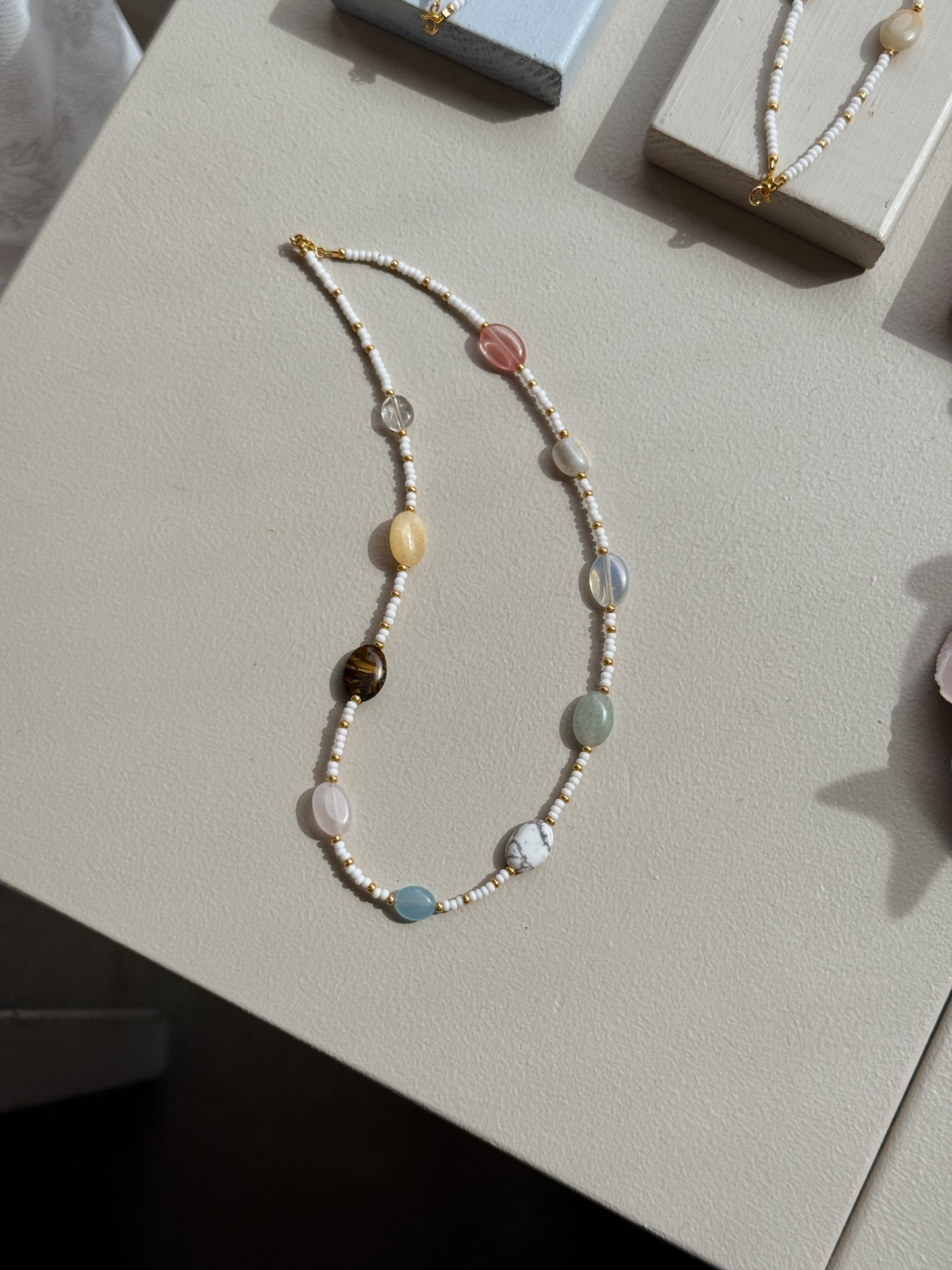 Halskæde White/Stone | No. 6