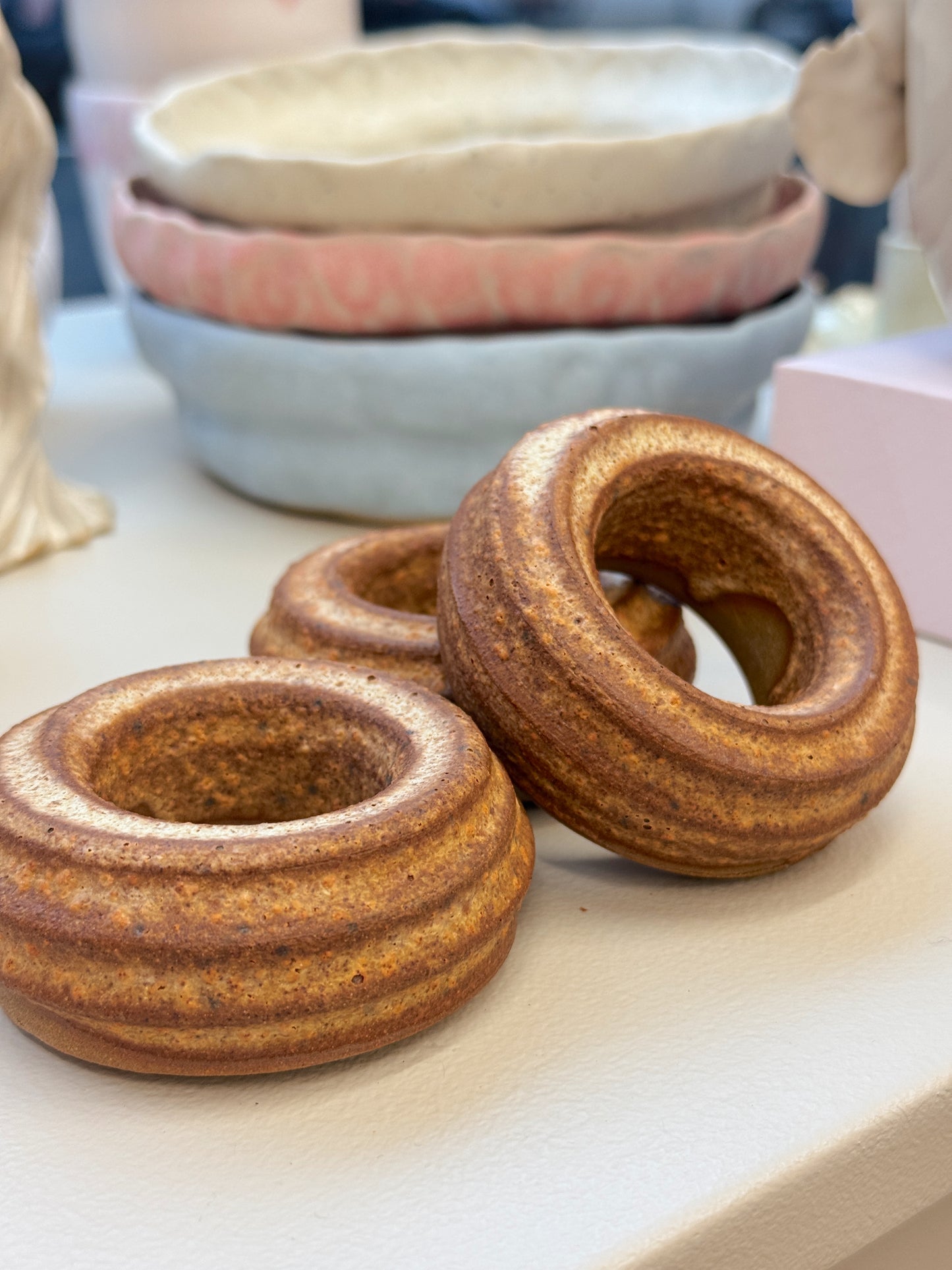 Æggedonuts | Rillet brun