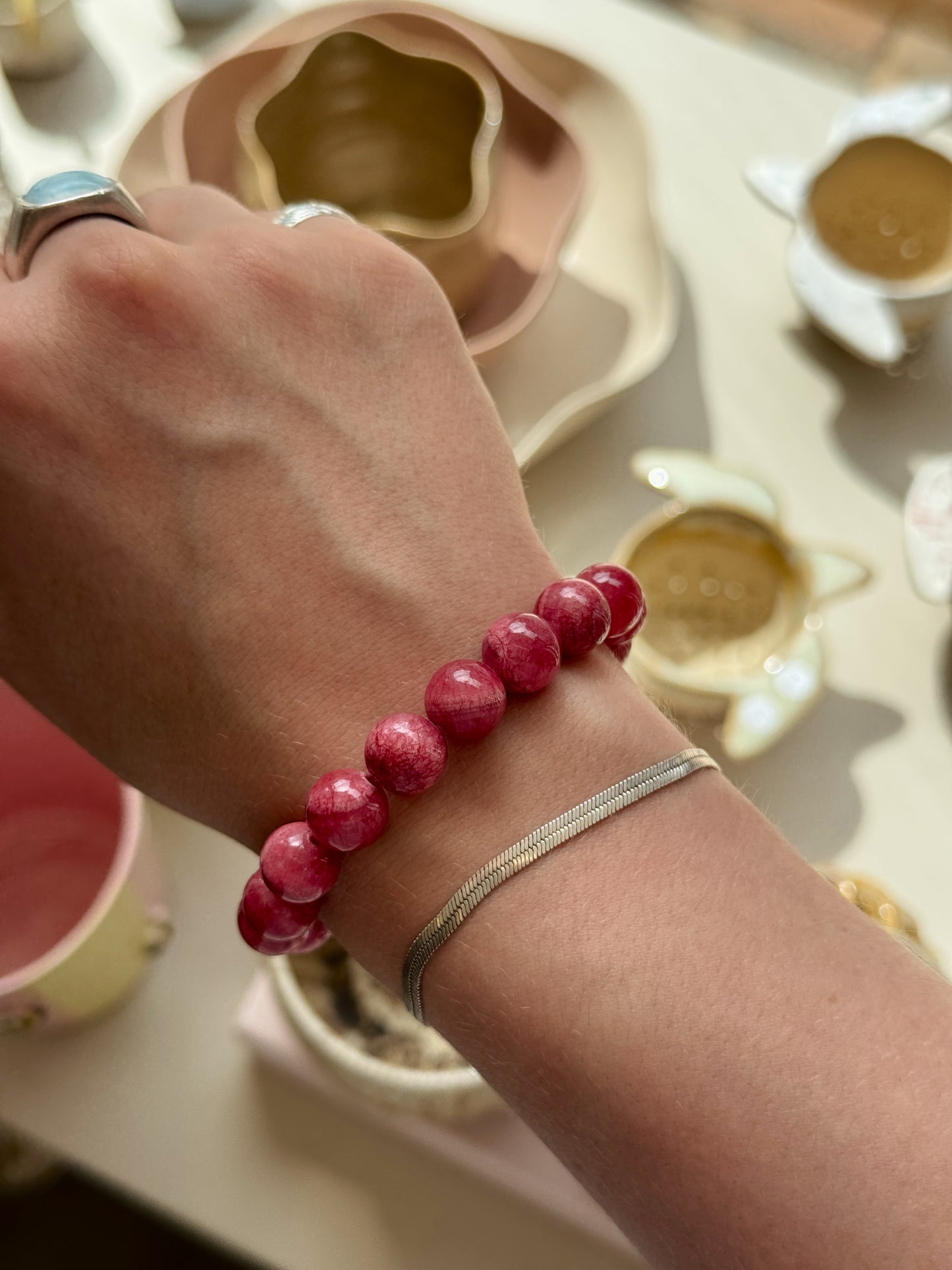 Armbånd m. natursten | Rød/Lilla