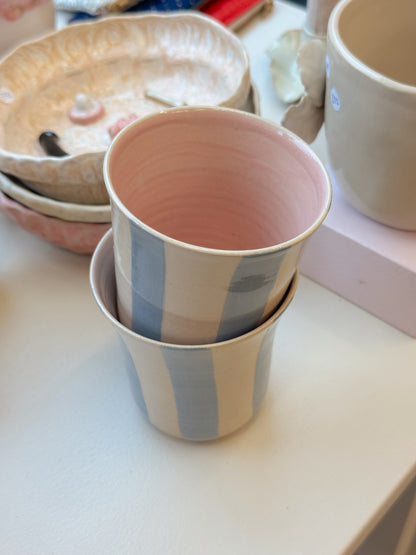 Høj kop | Blå striber