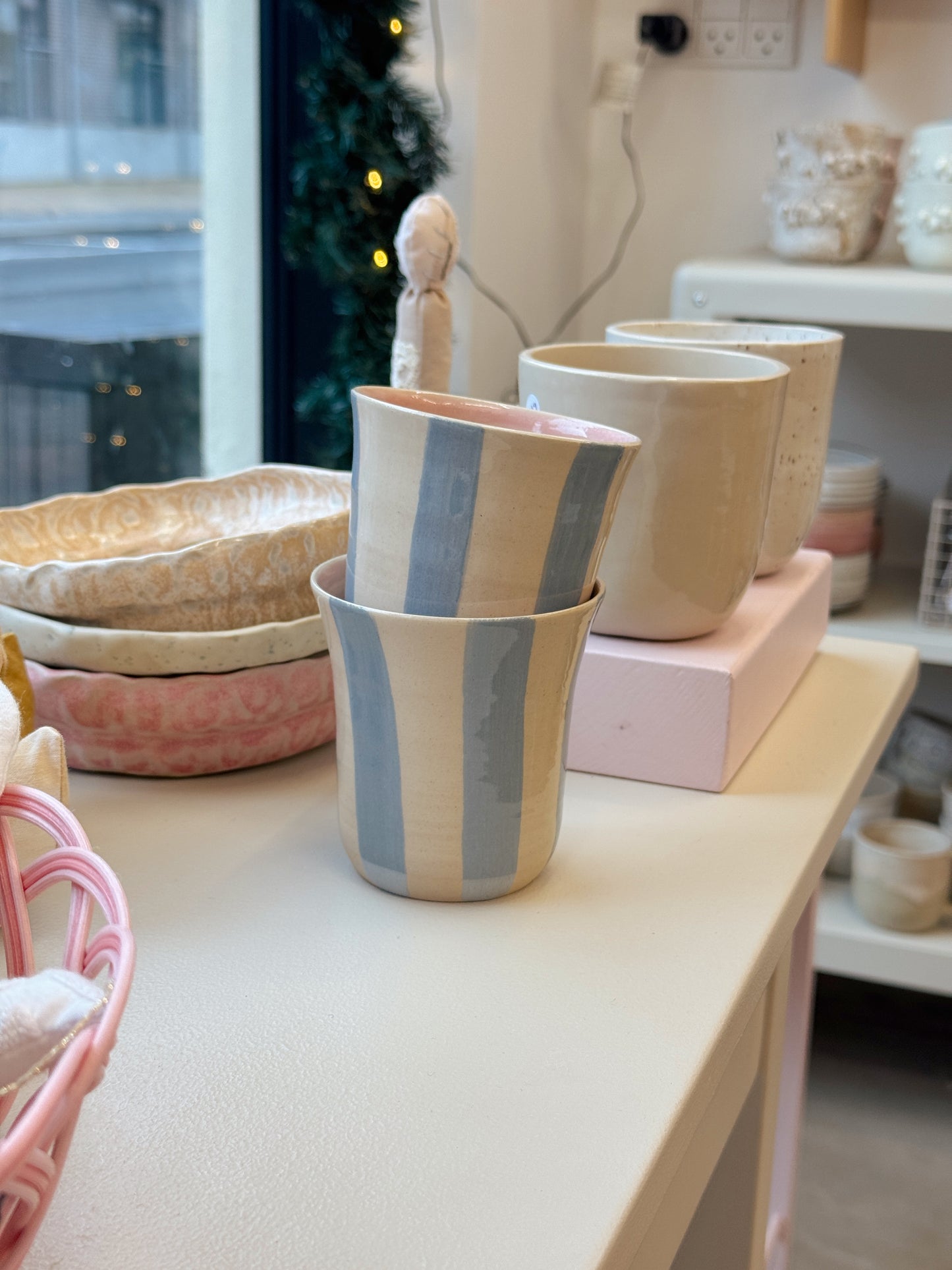 Høj kop | Blå striber