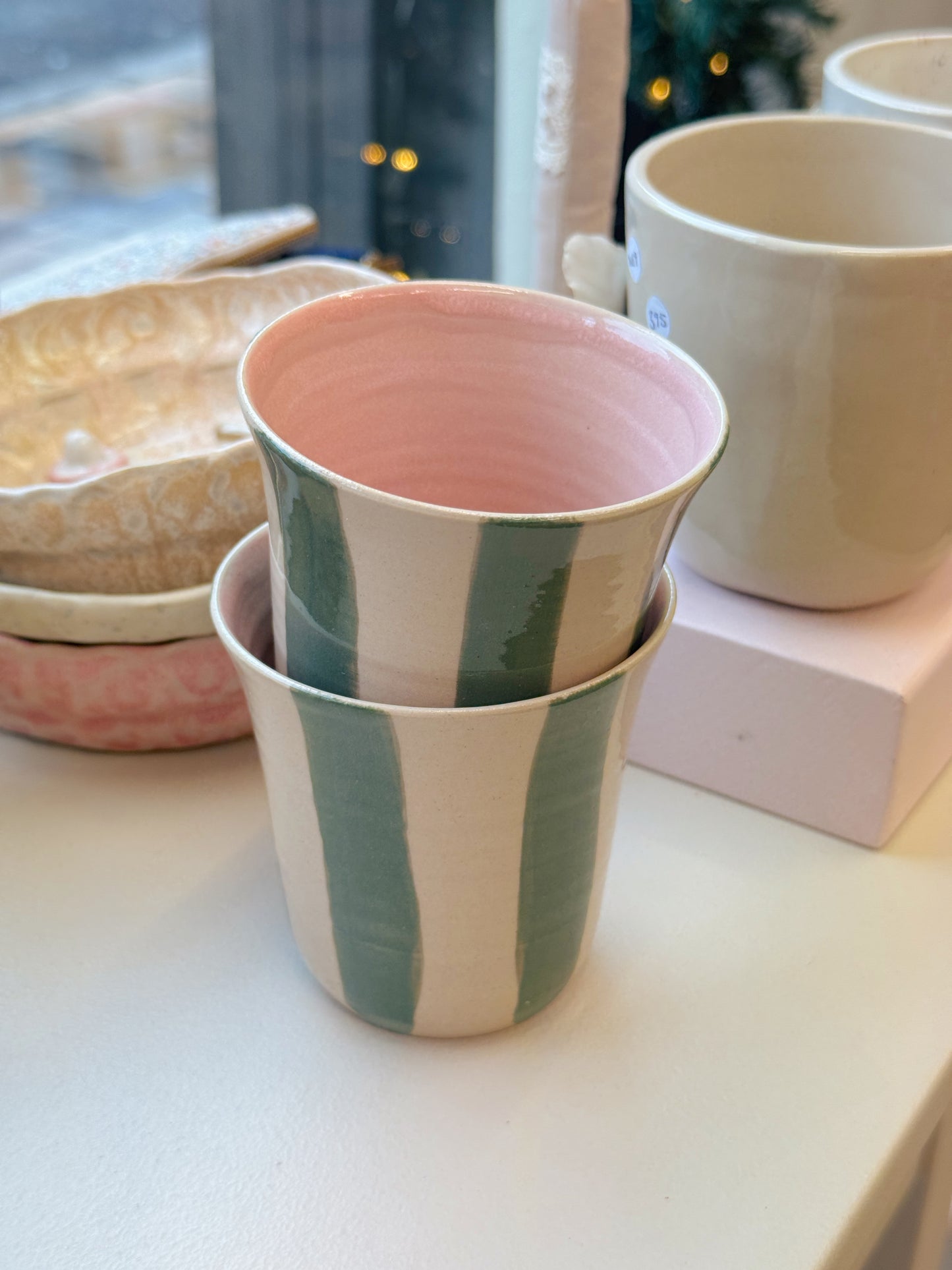 Høj kop | Grønne striber