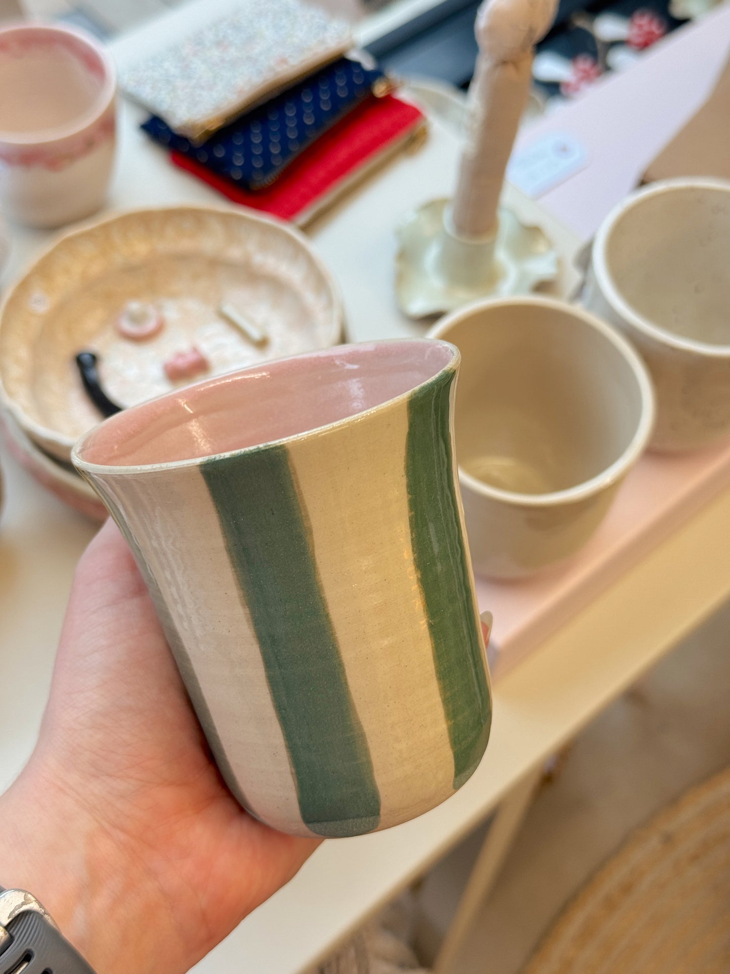 Høj kop | Grønne striber