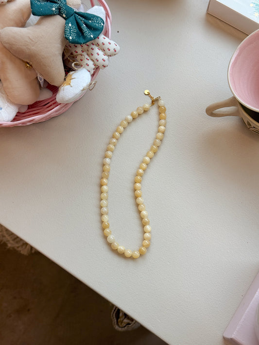 Halskæde med halvædelsten