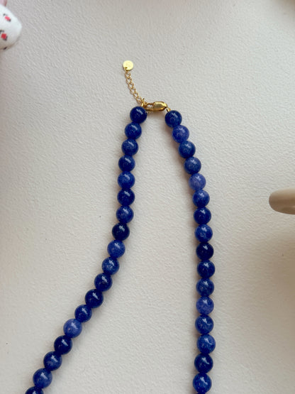 Halskæde med halvædelsten