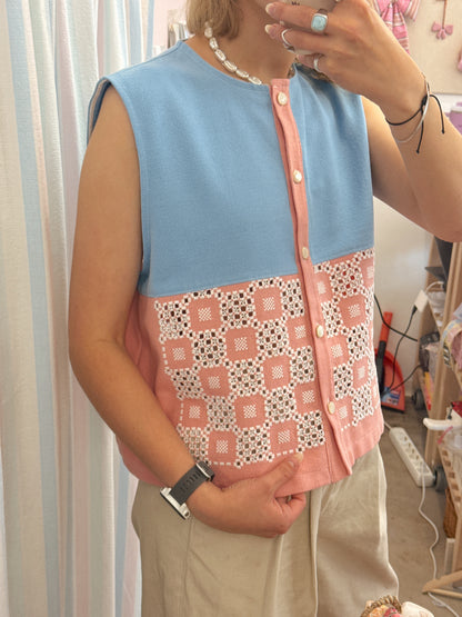 Vest med knapper