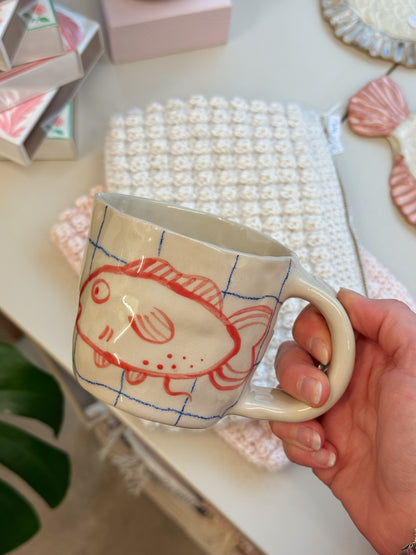 Cup with fish | With handle